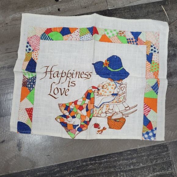 Vintage "Happiness is Love" Patchwork Border Tea Towel, 12.5X15.5 - Picture 1 of 6